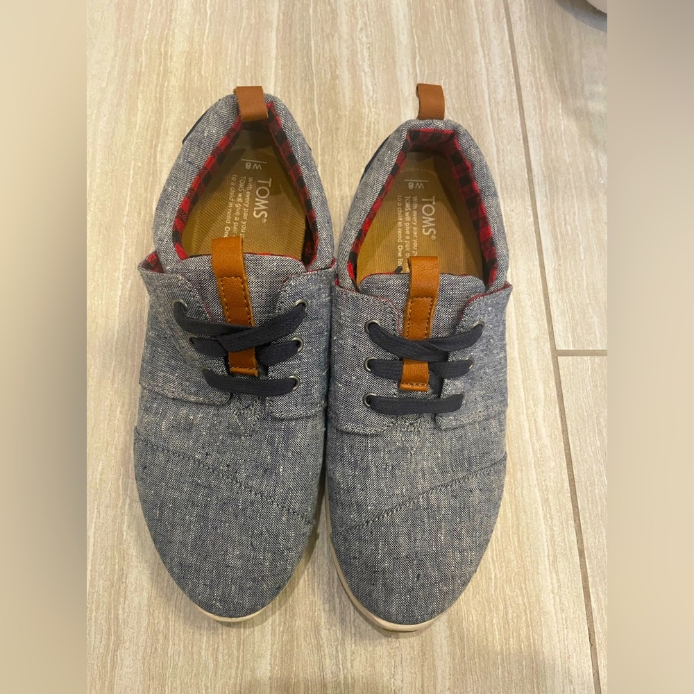 Toms women’s size 8